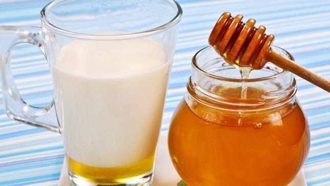 Kefir dengan madu untuk meremajakan rawatan kulit tangan